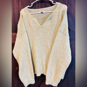 American Eagle Outfitters V-Neck Sweater - Light Green